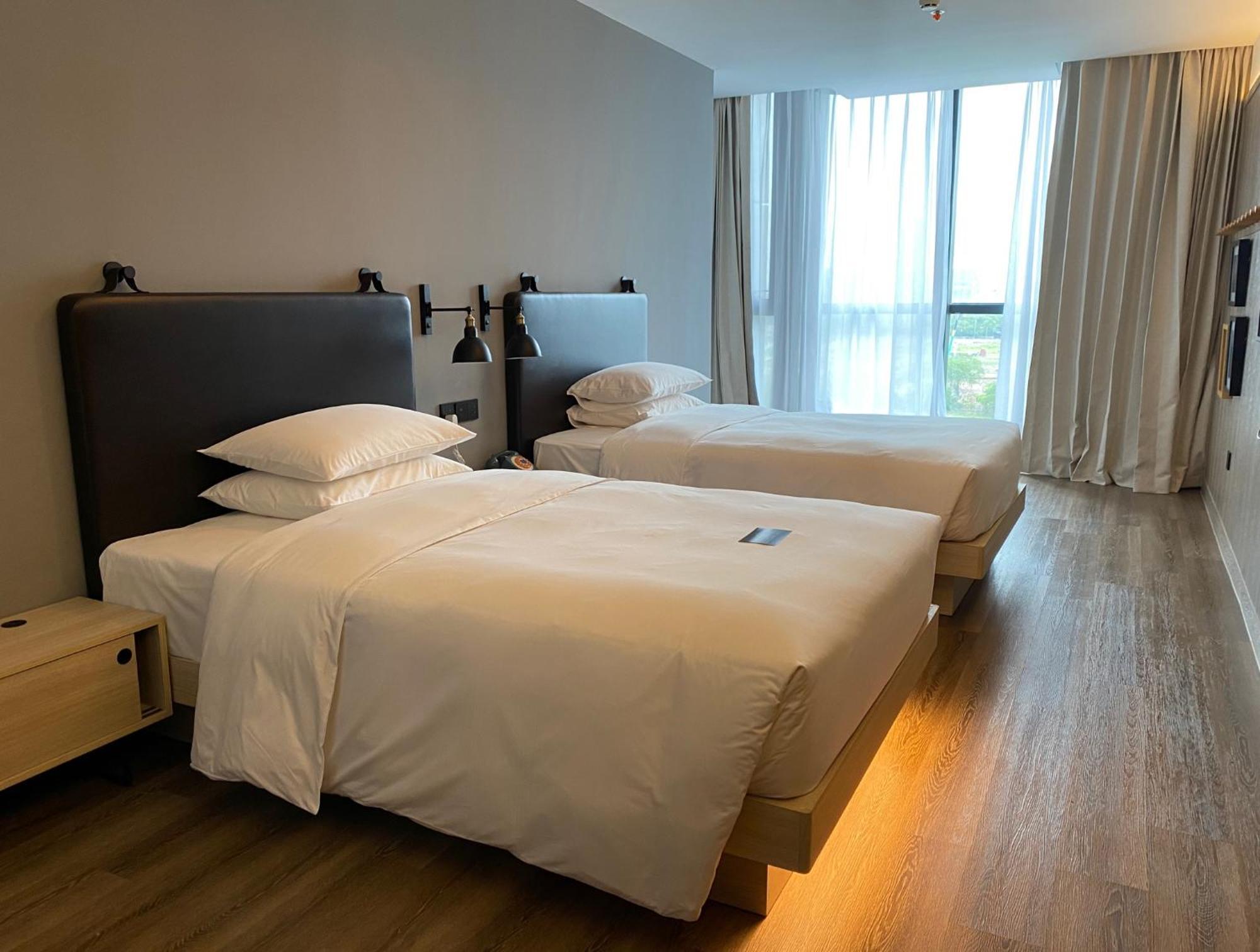 Moxy Shanghai Hongqiao Necc Exterior photo